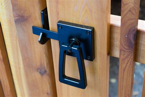 outdoor gate handles and locks